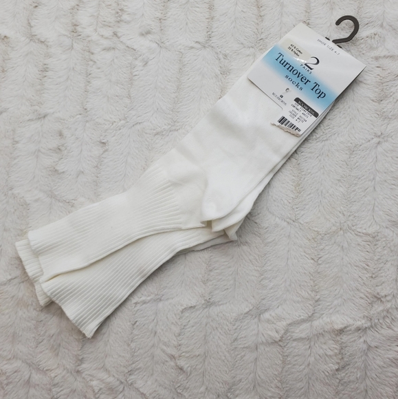 NWT Woolworth Women's Turnover Top Socks White Cotton Nylon US Shoe Size  4-7 - Picture 4 of 5
